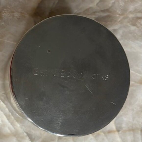 Bath & Body Works Vanilla Bean Noel 3 Wick Candle 14.5 oz. Older Label New - Picture 5 of 6